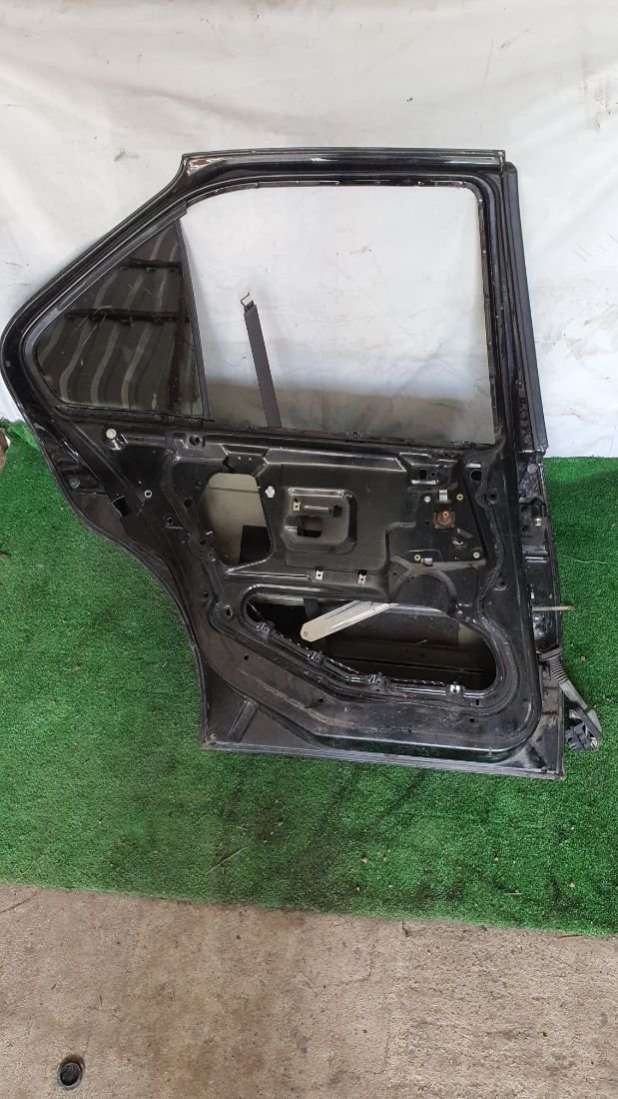 Дверь задняя левая BMW 3 E36 1997г. | Фото № 5 Дверь задняя левая BMW 3 E36 1997г. - Фото 5