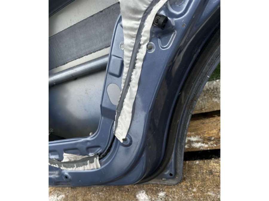 Дверь задняя правая Hyundai Santa Fe 2004г. | Фото № 6 Дверь задняя правая Hyundai Santa Fe 2004г. - Фото 6