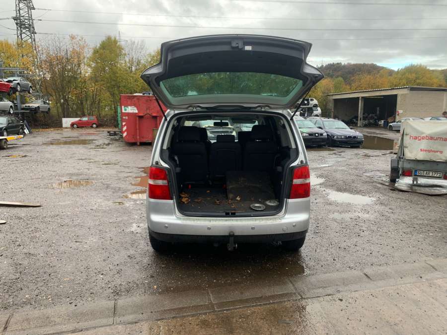 1K0959851 Кнопка стеклоподъемника Volkswagen Touran 1 (2003-2015) Минивэн 2004г. | Фото № 11 1K0959851 Кнопка стеклоподъемника Volkswagen Touran 1 (2003-2015) Минивэн 2004г. - Фото 11