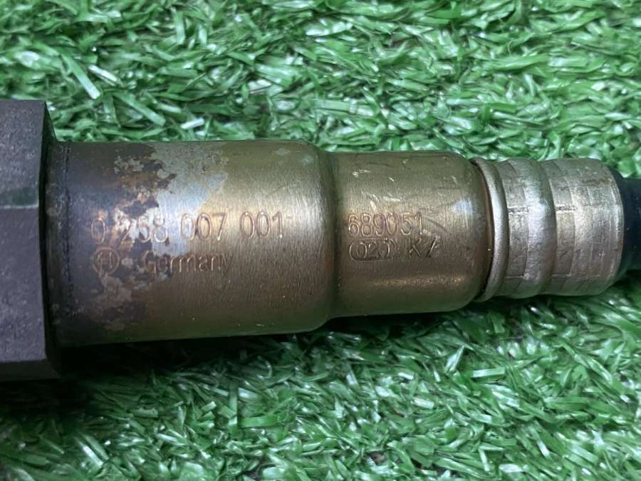 1828370258007001 Лямбда-зонд  Maserati Quattroporte 5 M156 2006г. | Фото № 10  1828370258007001 Лямбда-зонд  Maserati Quattroporte 5 M156 2006г. - Фото 10