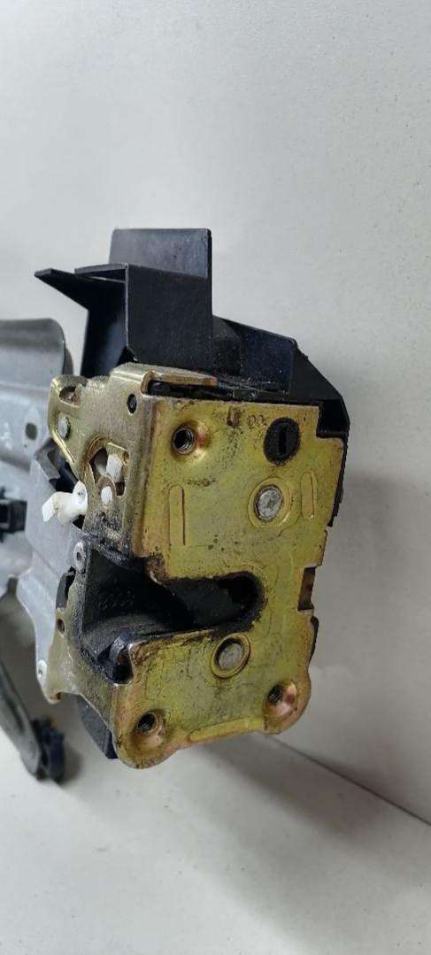 7701038406 Замок двери передней правой  Renault Laguna  хетчбэк 5 дв. 2000г. | Фото № 5  7701038406 Замок двери передней правой  Renault Laguna  хетчбэк 5 дв. 2000г. - Фото 5