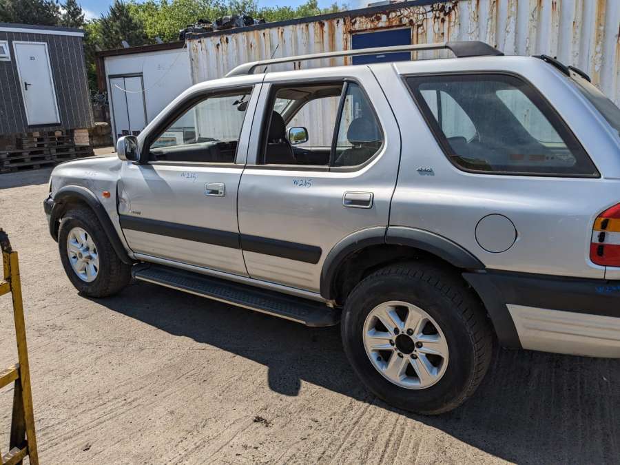 Ручка двери внутренняя задняя левая Opel Frontera B (1998-2004) Внедорожник 5дв. 2002г. | Фото № 13 Ручка двери внутренняя задняя левая Opel Frontera B (1998-2004) Внедорожник 5дв. 2002г. - Фото 13