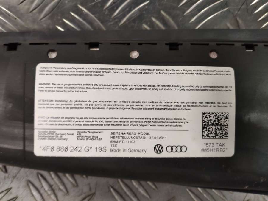 4f0880242g Подушка безопасности боковая (в сиденье)  Audi A6 C6 (S6,RS6) 2010г. | Фото № 3  4f0880242g Подушка безопасности боковая (в сиденье)  Audi A6 C6 (S6,RS6) 2010г. - Фото 3