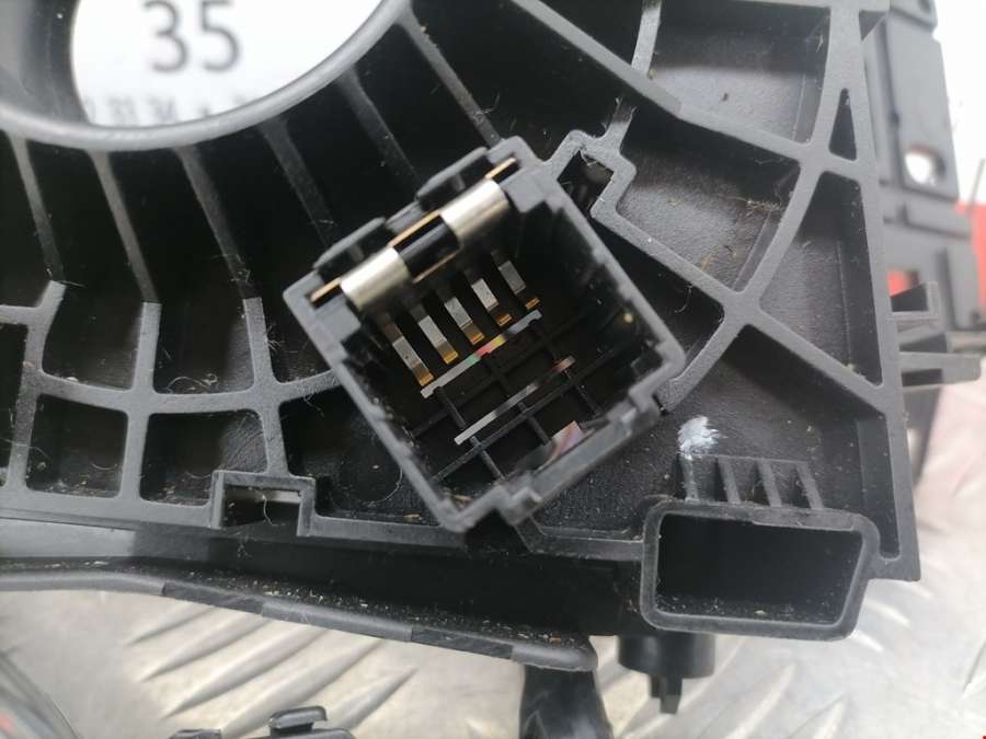 61880052 Переключатель дворников (стеклоочистителя) Renault Scenic 2 (2003-2009) Минивэн 2004г. | Фото № 7 61880052 Переключатель дворников (стеклоочистителя) Renault Scenic 2 (2003-2009) Минивэн 2004г. - Фото 7