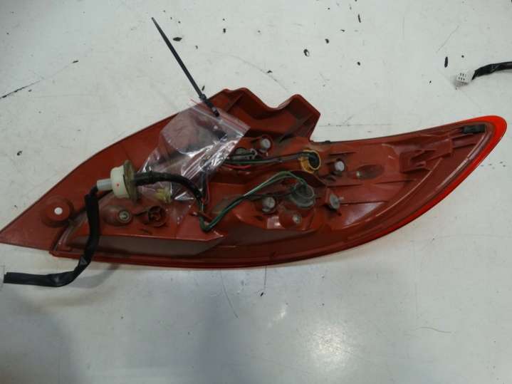 D65151150 Фонарь задний правый  Mazda 2 поколение (007-010) 2007г. | Фото № 13  D65151150 Фонарь задний правый  Mazda 2 поколение (007-010) 2007г. - Фото 13