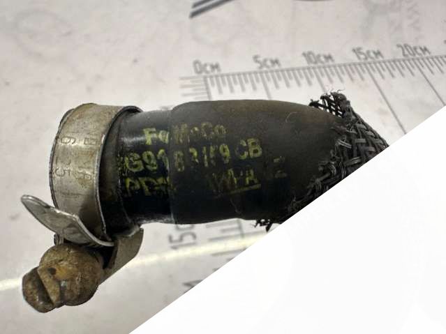 8G918B159CB Патрубок (трубопровод, шланг) Volvo S60 2010г. | Фото № 4 8G918B159CB Патрубок (трубопровод, шланг) Volvo S60 2010г. - Фото 4