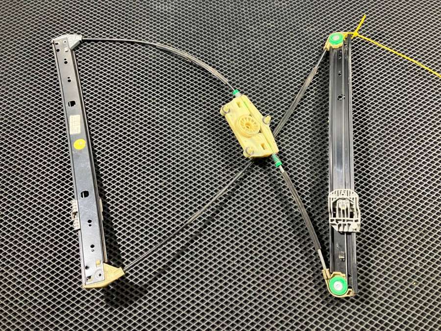 4L0837461A4L0837461E Стеклоподъемник передний левый  Audi Q7 4L 2006г. | Фото № 5  4L0837461A4L0837461E Стеклоподъемник передний левый  Audi Q7 4L 2006г. - Фото 5