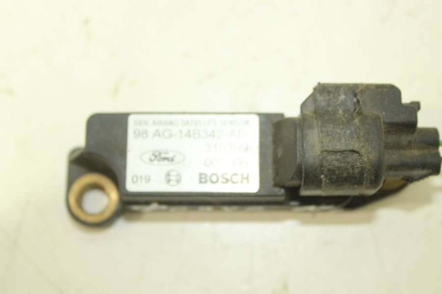 98AG14B342AD Датчик удара Ford Focus 1 1999г. | Фото № 2 98AG14B342AD Датчик удара Ford Focus 1 1999г. - Фото 2