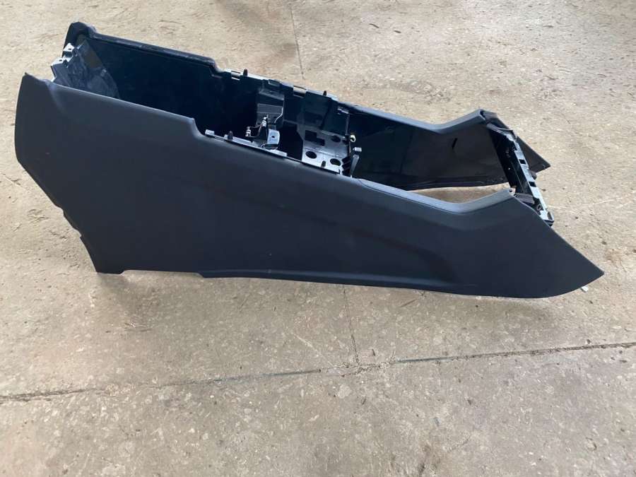 A1666803803 Консоль салона (кулисная часть) Mercedes GLS X166 2018г. | Фото № 3 A1666803803 Консоль салона (кулисная часть) Mercedes GLS X166 2018г. - Фото 3