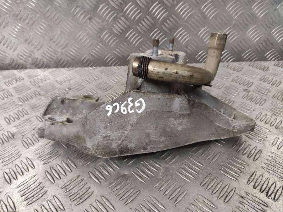 4F0199351S Кронштейн стабилизатора  Audi A6 Allroad C6 2007г. | Фото № 2  4F0199351S Кронштейн стабилизатора  Audi A6 Allroad C6 2007г. - Фото 2