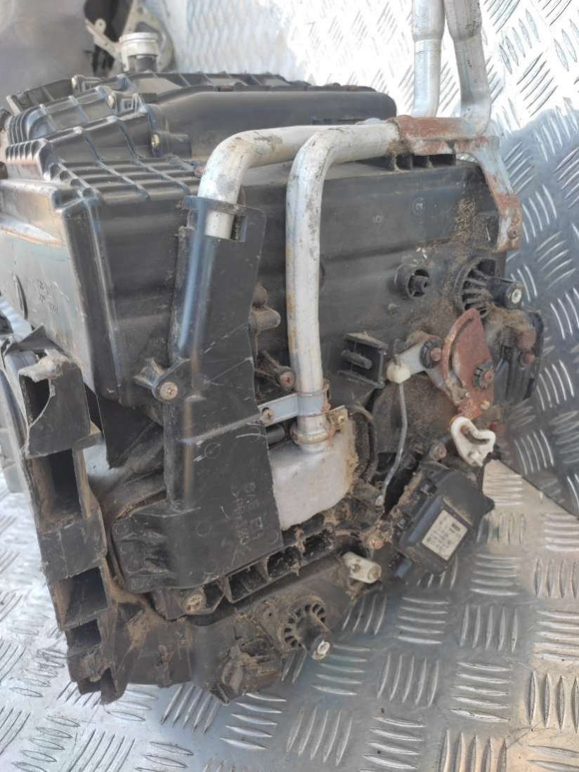 Корпус печки Audi A6 C5 (S6,RS6) 2002г. | Фото № 6 Корпус печки Audi A6 C5 (S6,RS6) 2002г. - Фото 6