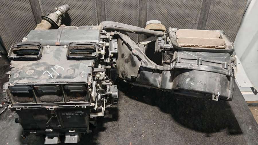 Корпус печки Audi A6 C5 (S6,RS6) 1998г. | Фото № 1 Корпус печки Audi A6 C5 (S6,RS6) 1998г. - Фото 1