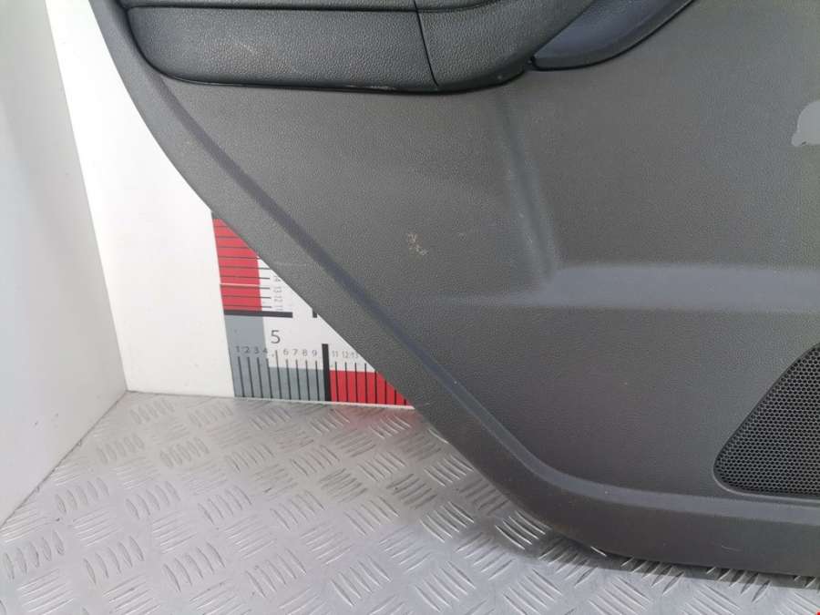 Обшивка (карта) двери задней левой Ford Focus 2 (2004-2011) 2010г. | Фото № 5 Обшивка (карта) двери задней левой Ford Focus 2 (2004-2011) 2010г. - Фото 5