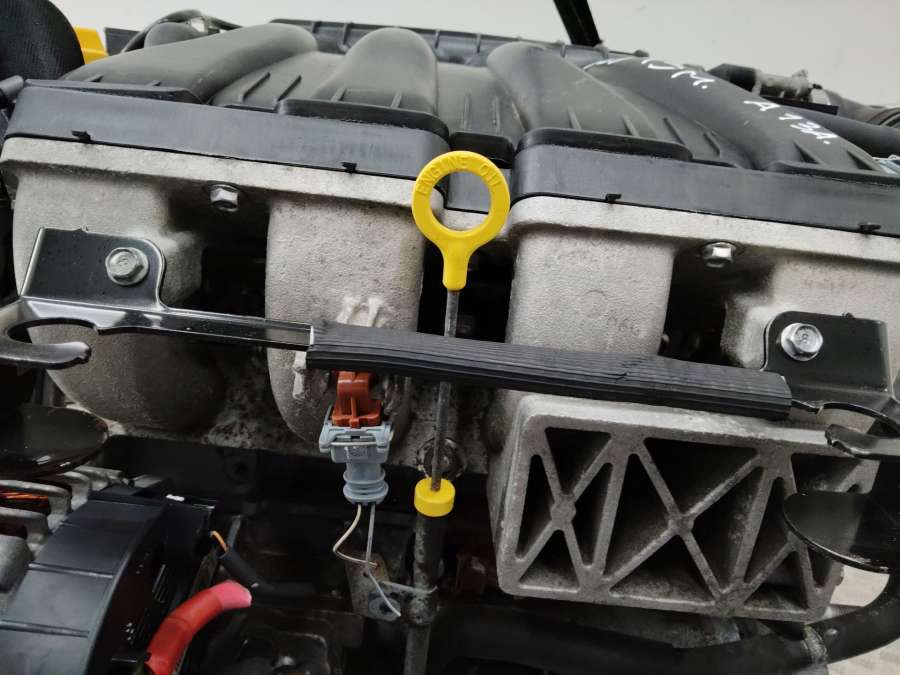 Щуп двигателя  Renault Grand Scenic 2009г. | Фото № 2   Щуп двигателя  Renault Grand Scenic 2009г. - Фото 2