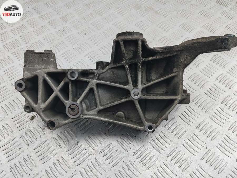 058145523B Кронштейн генератора Audi A4 B5 (1994-2001) Седан 1995г. | Фото № 3 058145523B Кронштейн генератора Audi A4 B5 (1994-2001) Седан 1995г. - Фото 3