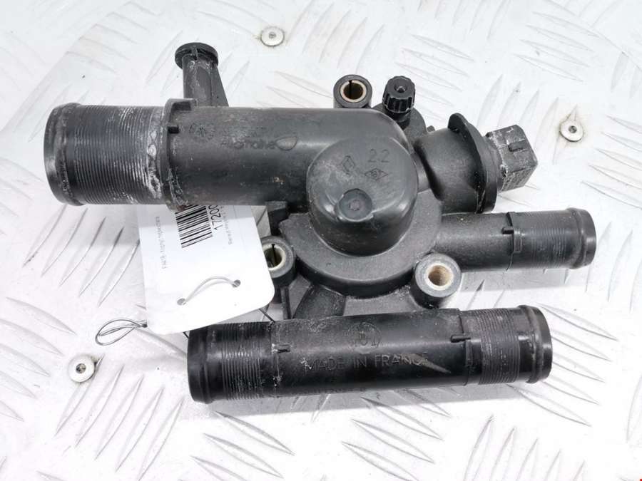 8200112054 Корпус термостата Renault Megane 2 (2002-2009) Хетчбэк 5дв. 2006г. | Фото № 1 8200112054 Корпус термостата Renault Megane 2 (2002-2009) Хетчбэк 5дв. 2006г. - Фото 1