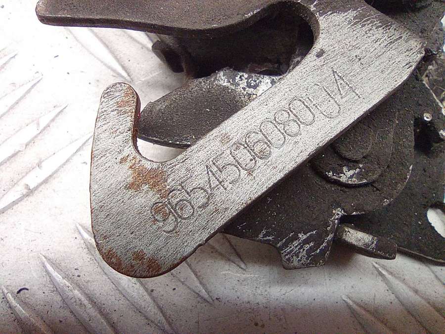 9654506080 Замок капота Citroen C4 Picasso 2011г. | Фото № 4 9654506080 Замок капота Citroen C4 Picasso 2011г. - Фото 4