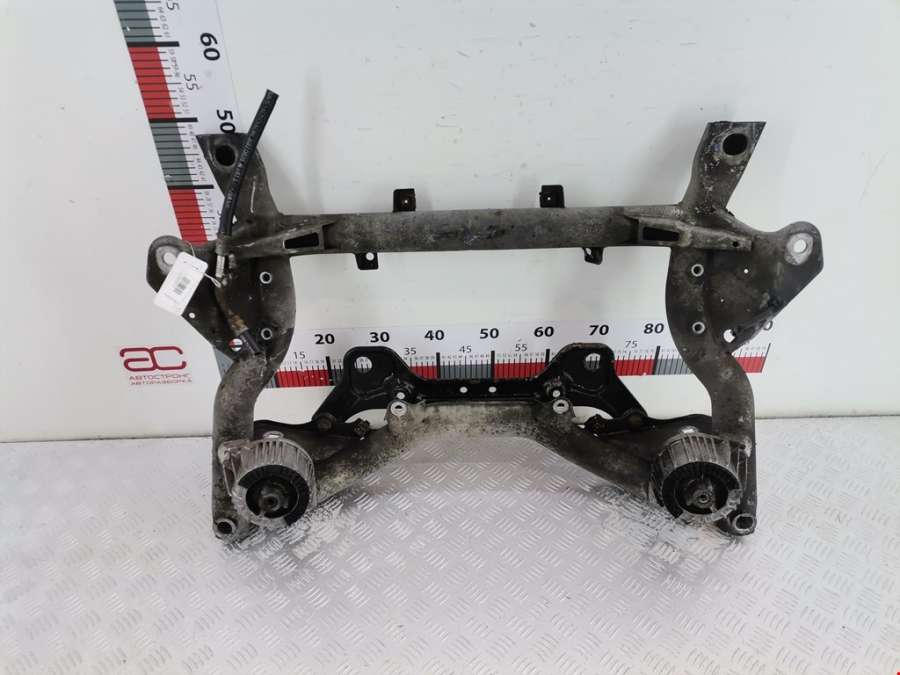 Балка передняя подрамник Mercedes C-Class (W204) (2006-2015) Седан 2009г. | Фото № 1 Балка передняя подрамник Mercedes C-Class (W204) (2006-2015) Седан 2009г. - Фото 1