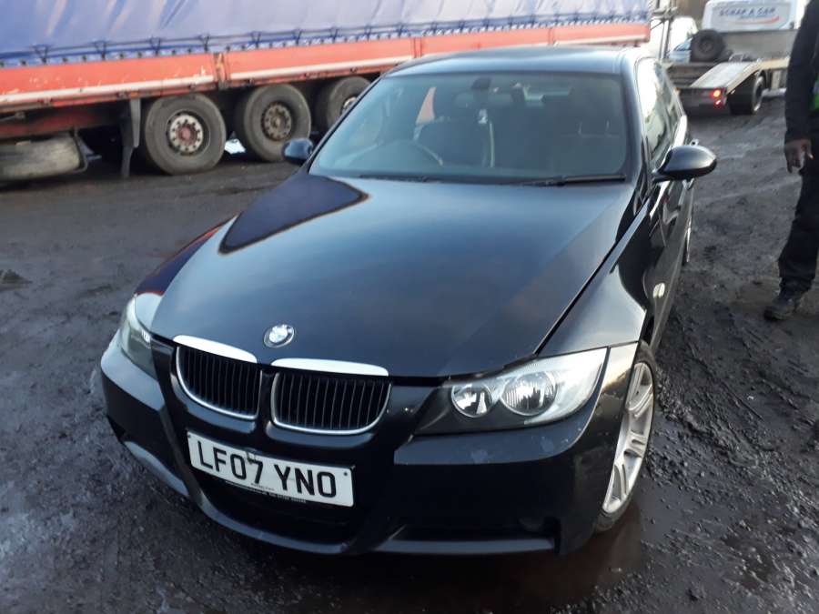 Крышка багажника (дверь багажника) BMW 3-Series (E90/E91/E92/E93) (2004-2013) Седан 2007г. | Фото № 13 Крышка багажника (дверь багажника) BMW 3-Series (E90/E91/E92/E93) (2004-2013) Седан 2007г. - Фото 13