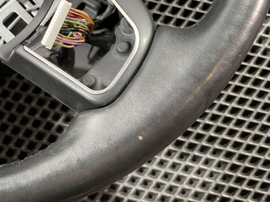 GX733F563QDT4A2553AAMT4A2553PVJ Руль  Jaguar F-Pace  2017г. | Фото № 8  GX733F563QDT4A2553AAMT4A2553PVJ Руль  Jaguar F-Pace  2017г. - Фото 8