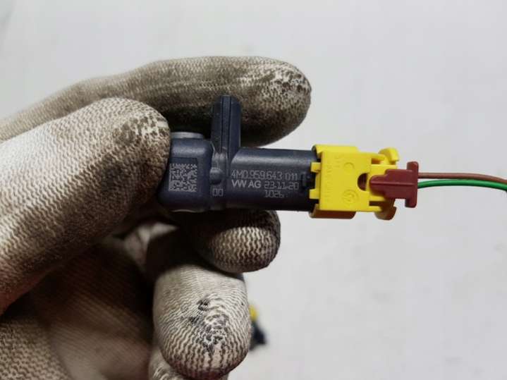 4M0959643 Датчик удара  Skoda Kamiq 1 поколение (2019-2024) 2019г. | Фото № 2  4M0959643 Датчик удара  Skoda Kamiq 1 поколение (2019-2024) 2019г. - Фото 2