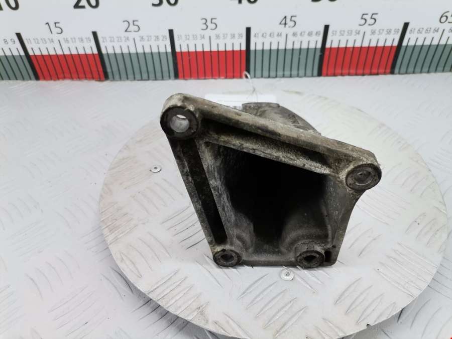 1094652 Кронштейн (крепление лапа) двигателя BMW 3-Series (E46) (1998-2007) Седан 1999г. | Фото № 3 1094652 Кронштейн (крепление лапа) двигателя BMW 3-Series (E46) (1998-2007) Седан 1999г. - Фото 3
