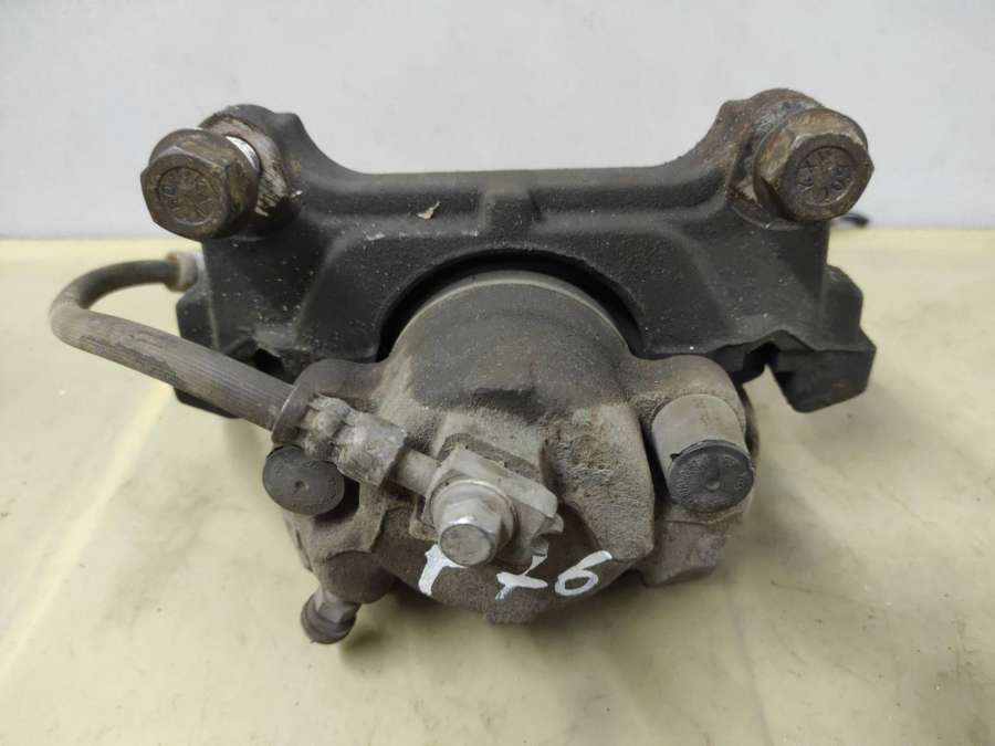 Суппорт тормозной передний правый Volkswagen Passat USA седан 2017г. | Фото № 4 Суппорт тормозной передний правый Volkswagen Passat USA седан 2017г. - Фото 4