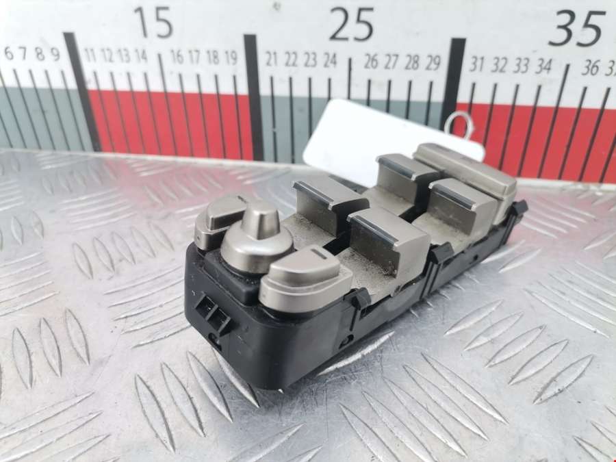 8X2314540AD Блок управления стеклоподъемниками Jaguar XF (X250) (2007-2015) Седан 2008г. | Фото № 3 8X2314540AD Блок управления стеклоподъемниками Jaguar XF (X250) (2007-2015) Седан 2008г. - Фото 3