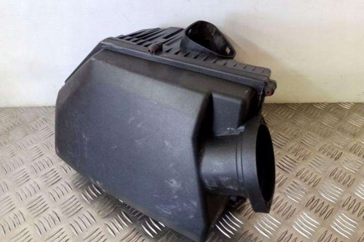 30792196 Корпус воздушного фильтра  Volvo XC60 2 поколение (2017-2021) 2017г. | Фото № 4  30792196 Корпус воздушного фильтра  Volvo XC60 2 поколение (2017-2021) 2017г. - Фото 4
