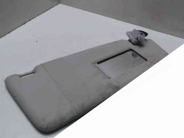 Козырек солнцезащитный,право,перед Volkswagen Touran (2003-2010) Минивен 2004г. | Фото № 1 Козырек солнцезащитный,право,перед Volkswagen Touran (2003-2010) Минивен 2004г. - Фото 1