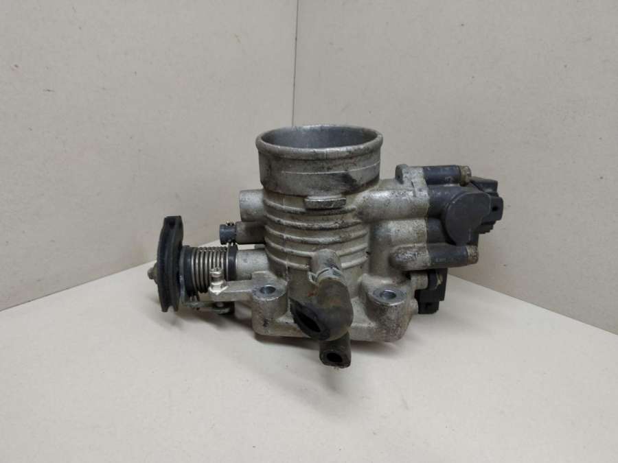 BOSCHOK24718911M280122001 Заслонка дроссельная Kia Shuma 1999г. | Фото № 4 BOSCHOK24718911M280122001 Заслонка дроссельная Kia Shuma 1999г. - Фото 4