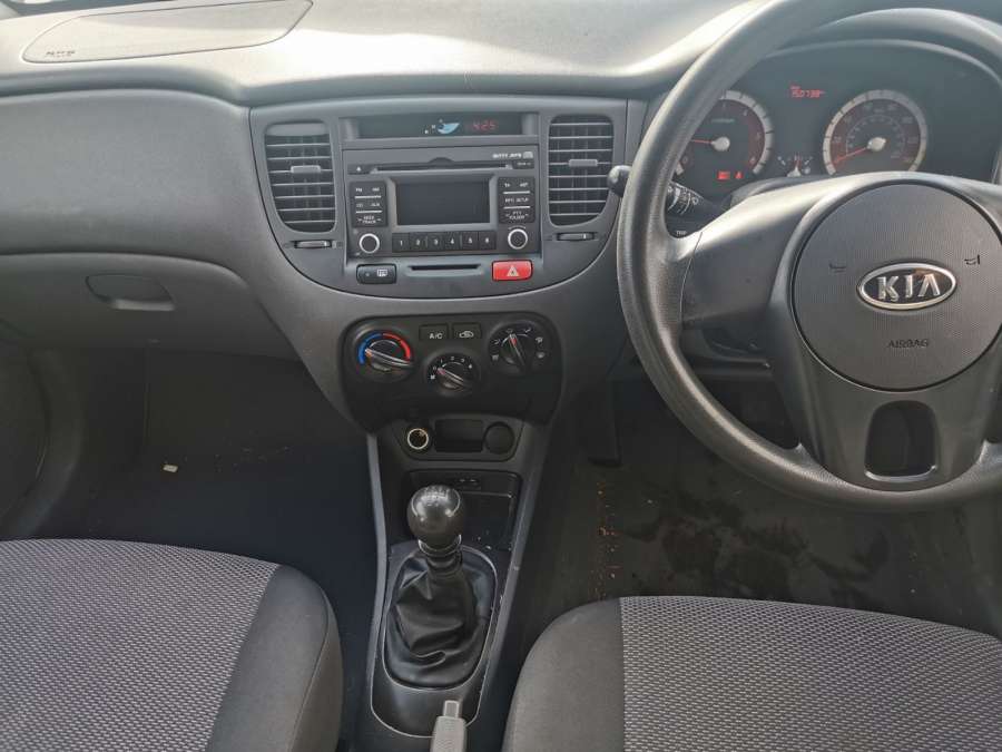 Ручка переключения передач Kia Rio 2 (JB) (2005-2011) Хетчбэк 5дв. 2009г. | Фото № 10 Ручка переключения передач Kia Rio 2 (JB) (2005-2011) Хетчбэк 5дв. 2009г. - Фото 10