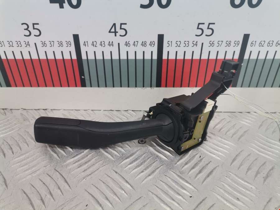 1K0953513 Переключатель поворотов (ближний дальний свет) Volkswagen Golf 5 (2003-2008) Хетчбэк 3дв. 2007г. | Фото № 4 1K0953513 Переключатель поворотов (ближний дальний свет) Volkswagen Golf 5 (2003-2008) Хетчбэк 3дв. 2007г. - Фото 4