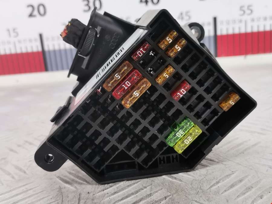 3C2941823 Блок предохранителей Volkswagen Passat 6 (2005-2010) Универсал 2007г. | Фото № 1 3C2941823 Блок предохранителей Volkswagen Passat 6 (2005-2010) Универсал 2007г. - Фото 1