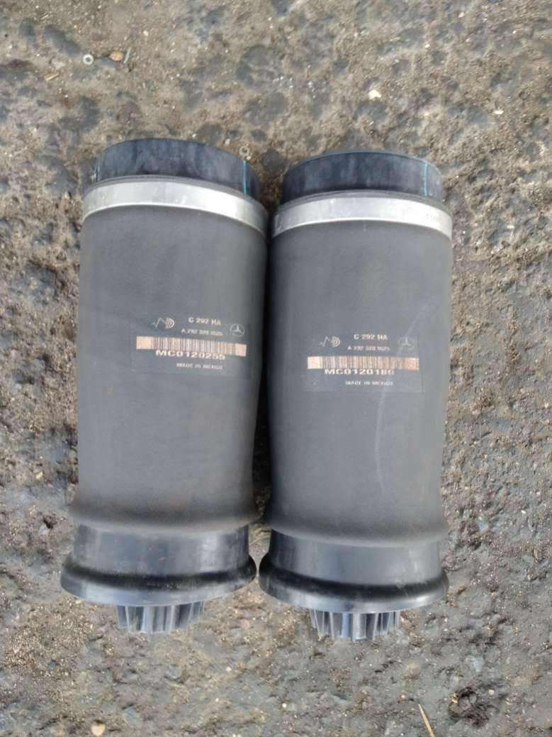 A2923200525 Пружина левая задняя  Mercedes-Benz GLE W166 2015г. | Фото № 1  A2923200525 Пружина левая задняя  Mercedes-Benz GLE W166 2015г. - Фото 1