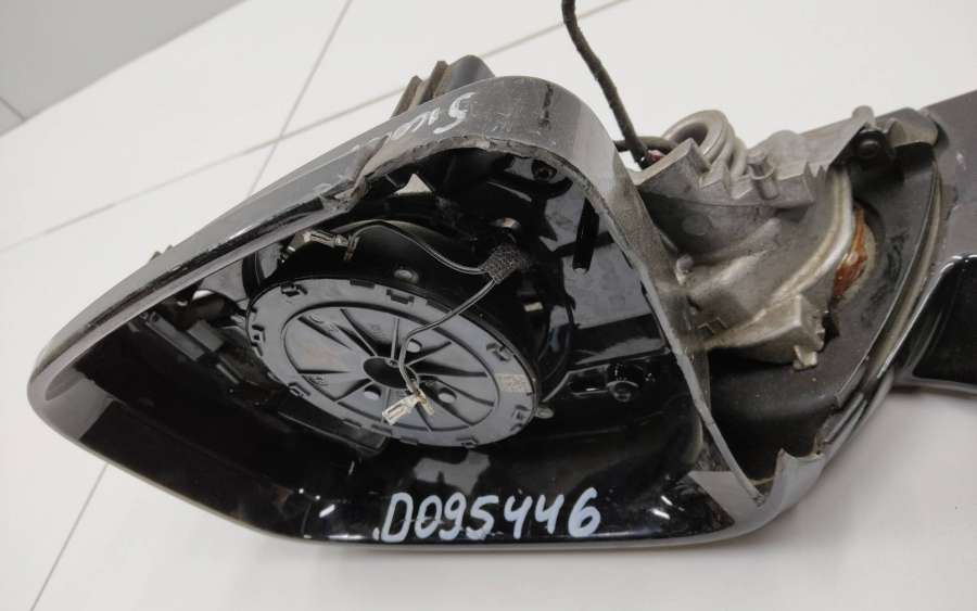 7443771 Зеркало левое BMW 5er G30 5 контактов BMW 5 серии 2016г. | Фото № 9 7443771 Зеркало левое BMW 5er G30 5 контактов BMW 5 серии 2016г. - Фото 9