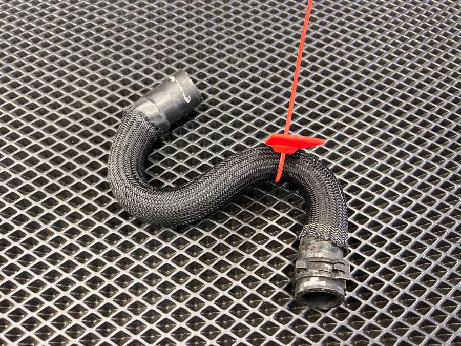 C2Z143399X236W633AC Впускной патрубок Jaguar XF X250 CC9 2011г. | Фото № 1 C2Z143399X236W633AC Впускной патрубок Jaguar XF X250 CC9 2011г. - Фото 1