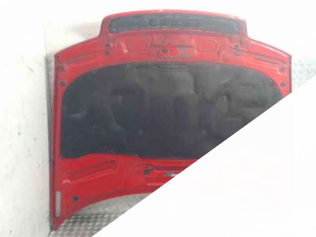 Капот Audi A4 (B5) (1994 - 2000) Универсал 1997г. | Фото № 4 Капот Audi A4 (B5) (1994 - 2000) Универсал 1997г. - Фото 4