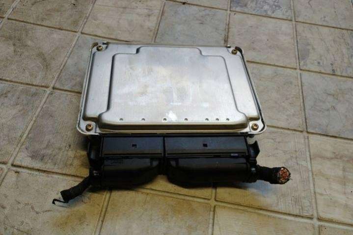 4B2907401E Блок управления двигателем  Audi A6 C5/4B (1997-2004) 1997г. | Фото № 4  4B2907401E Блок управления двигателем  Audi A6 C5/4B (1997-2004) 1997г. - Фото 4