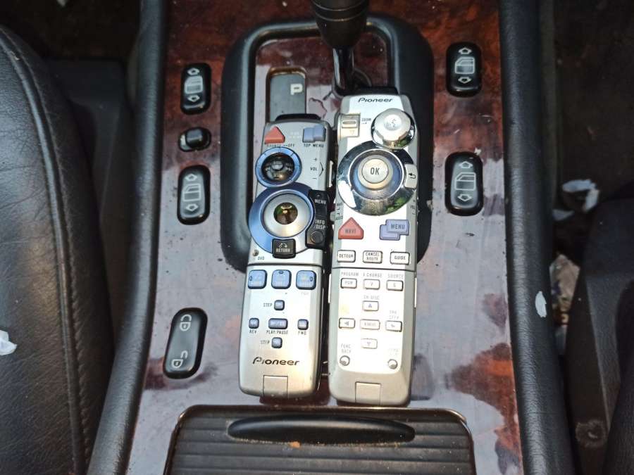 03100620 Кнопка подогрева (обогрева) сидений Mercedes ML-Class (W163) (1997-2005) Внедорожник 5дв. 2002г. | Фото № 14 03100620 Кнопка подогрева (обогрева) сидений Mercedes ML-Class (W163) (1997-2005) Внедорожник 5дв. 2002г. - Фото 14