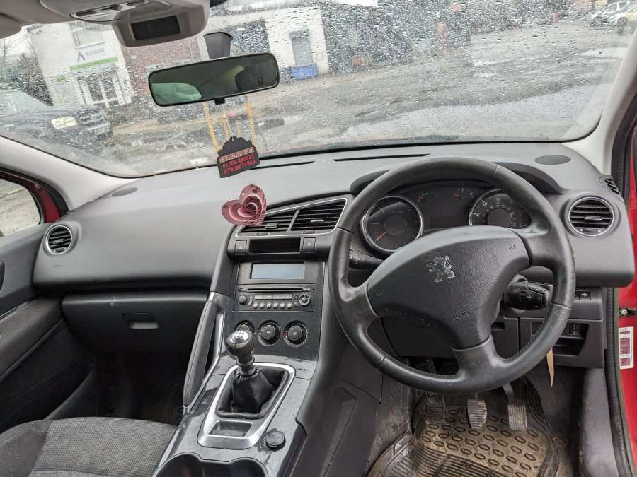 Ручка двери наружная задняя левая Peugeot 3008 (2009-2016) Минивэн 2010г. | Фото № 8 Ручка двери наружная задняя левая Peugeot 3008 (2009-2016) Минивэн 2010г. - Фото 8