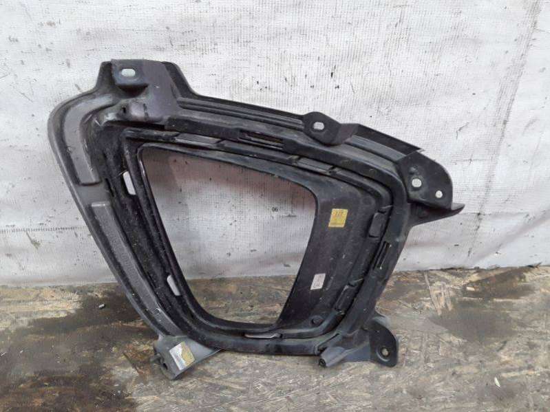 86525C5040 Рамка ПТФ передней левой Kia Sorento 3  KIA Sorento 2014г. | Фото № 2  86525C5040 Рамка ПТФ передней левой Kia Sorento 3  KIA Sorento 2014г. - Фото 2