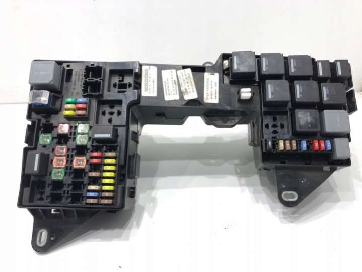 8X2T-14A003-ABLORK-551-55990 Блок предохранителей Jaguar XF X250 (2007-2011) 2007г. | Фото № 2 8X2T-14A003-ABLORK-551-55990 Блок предохранителей Jaguar XF X250 (2007-2011) 2007г. - Фото 2