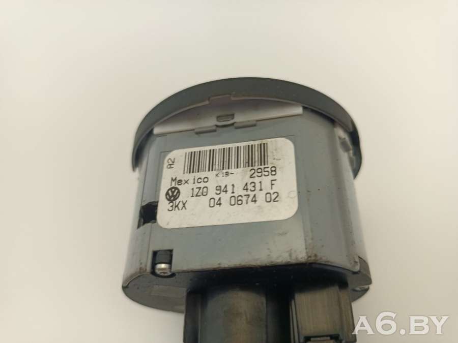 1Z0941431F Переключатель света  Skoda Octavia A5 2008г. | Фото № 3  1Z0941431F Переключатель света  Skoda Octavia A5 2008г. - Фото 3