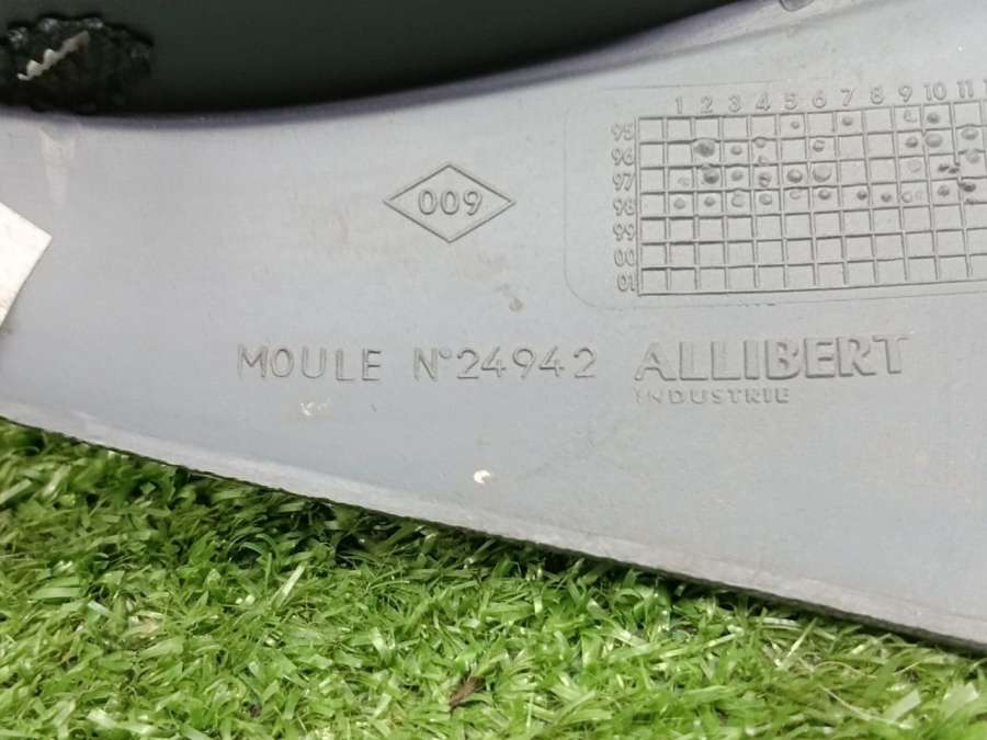 Пластик салона Renault Scenic 1 1999г. | Фото № 4 Пластик салона Renault Scenic 1 1999г. - Фото 4