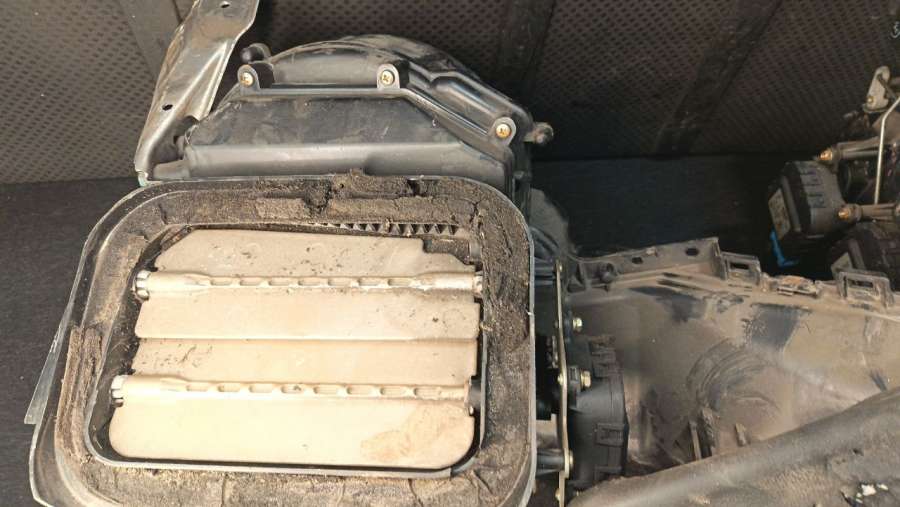 Корпус печки Audi A6 C5 (S6,RS6) 1998г. | Фото № 12 Корпус печки Audi A6 C5 (S6,RS6) 1998г. - Фото 12