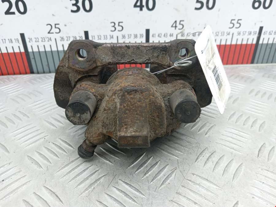 Суппорт задний правый Volvo S60 1 (2000-2009) Седан 2001г. | Фото № 2 Суппорт задний правый Volvo S60 1 (2000-2009) Седан 2001г. - Фото 2