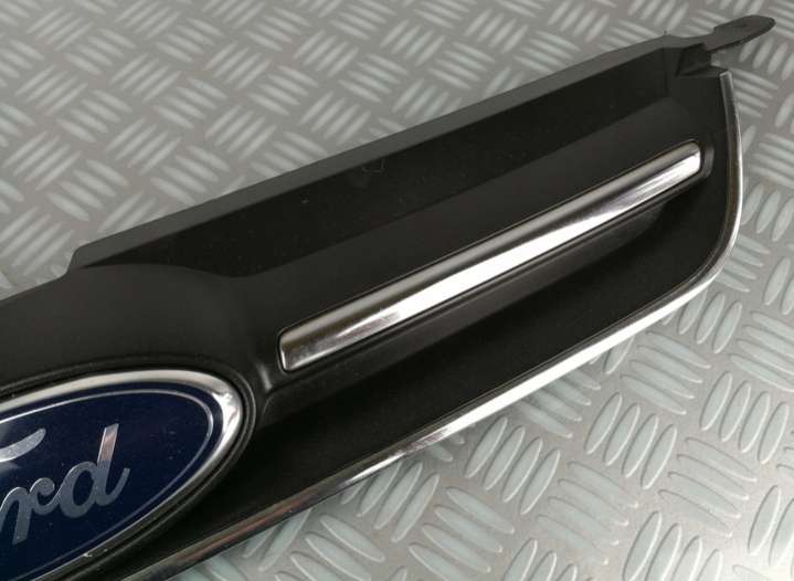 AM51-R8200-CKP1044E Решетка радиатора Ford C-Max 2 поколение (2010-2015) 2010г. | Фото № 4 AM51-R8200-CKP1044E Решетка радиатора Ford C-Max 2 поколение (2010-2015) 2010г. - Фото 4