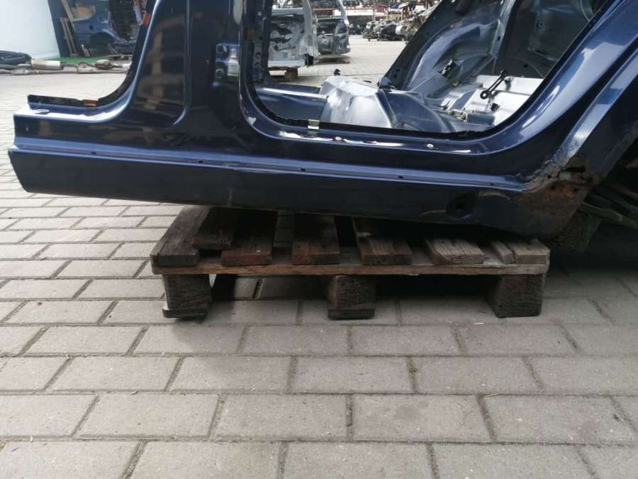 Порог левый Mercedes C W202 1996г. | Фото № 1 Порог левый Mercedes C W202 1996г. - Фото 1