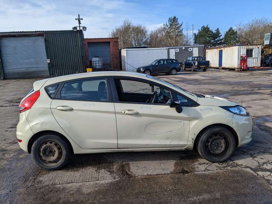 Ручка двери наружная задняя правая Ford Fiesta 6 (2008-2019) Хетчбэк 5дв. 2010г. | Фото № 13 Ручка двери наружная задняя правая Ford Fiesta 6 (2008-2019) Хетчбэк 5дв. 2010г. - Фото 13
